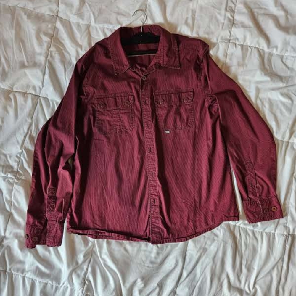 Men's XL long sleeve button up shirt